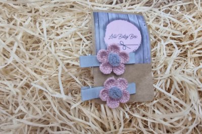 Szürke - mályva virágos hajcsat