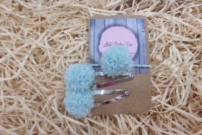 Türkíz hajcsatok és hajgumi