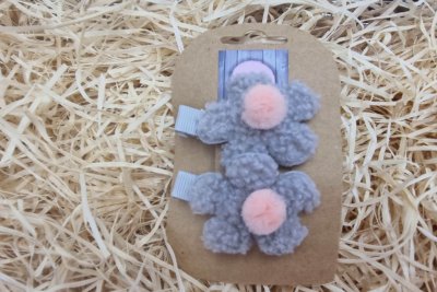 Szürke virágos hajcsat ( 2 db)