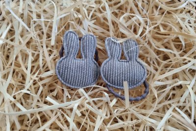 Szürke nyuszis hajgumi