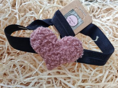 Fekete hajpánt mályva szívecskével 